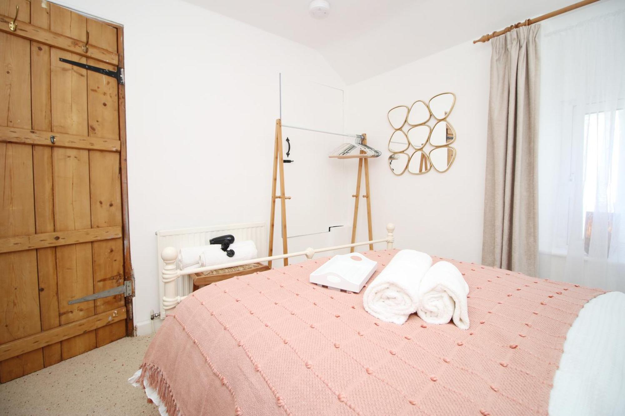 Little Gem In The Mumbles! Fishermans Cottage With Log Burner, Dog Friendly And Welcome Breakfast Hamper! Buitenkant foto