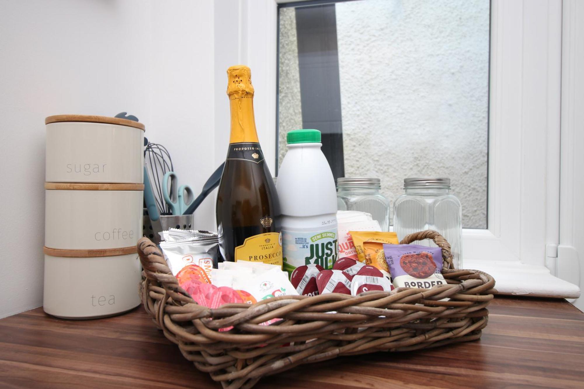 Little Gem In The Mumbles! Fishermans Cottage With Log Burner, Dog Friendly And Welcome Breakfast Hamper! Buitenkant foto