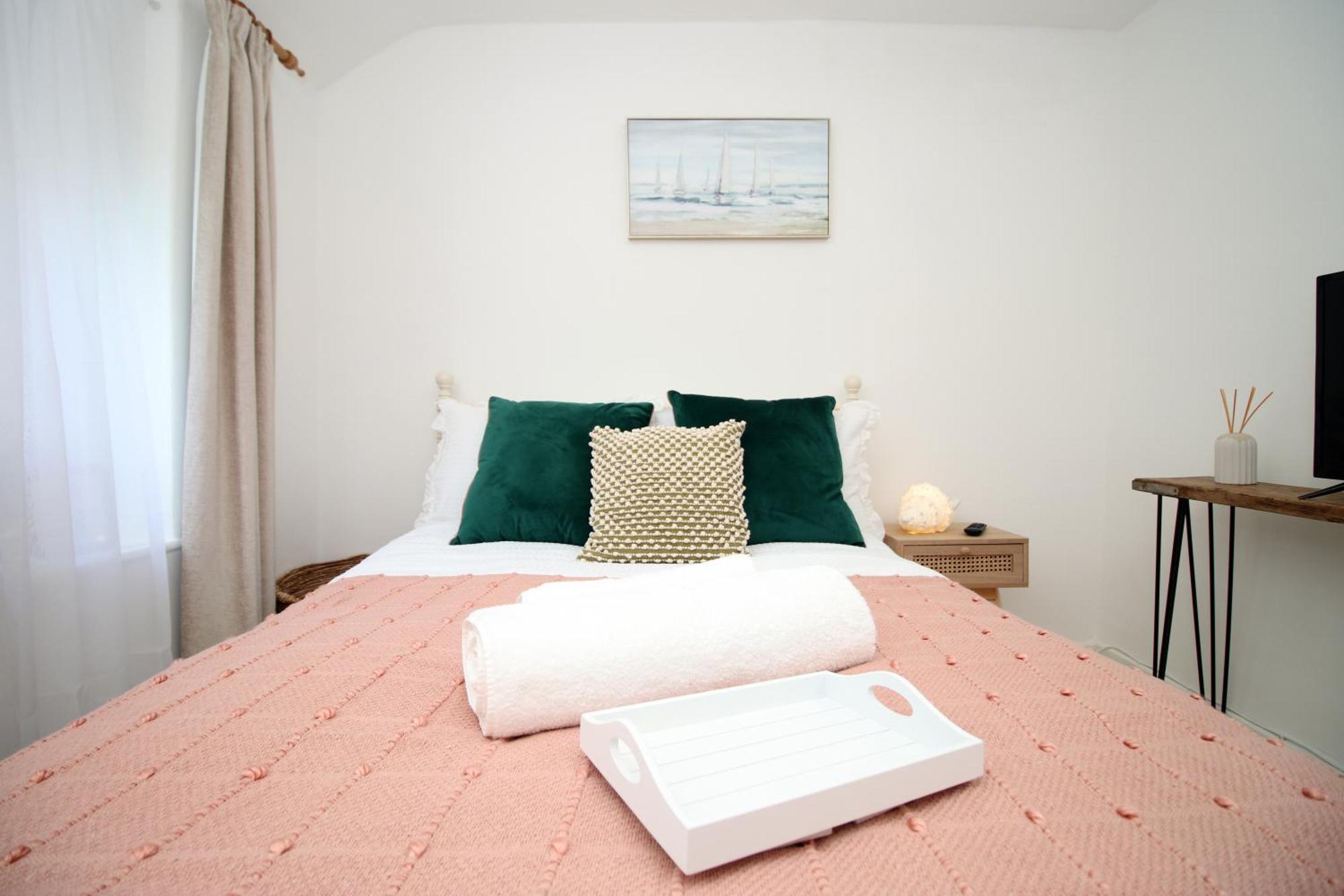 Little Gem In The Mumbles! Fishermans Cottage With Log Burner, Dog Friendly And Welcome Breakfast Hamper! Buitenkant foto