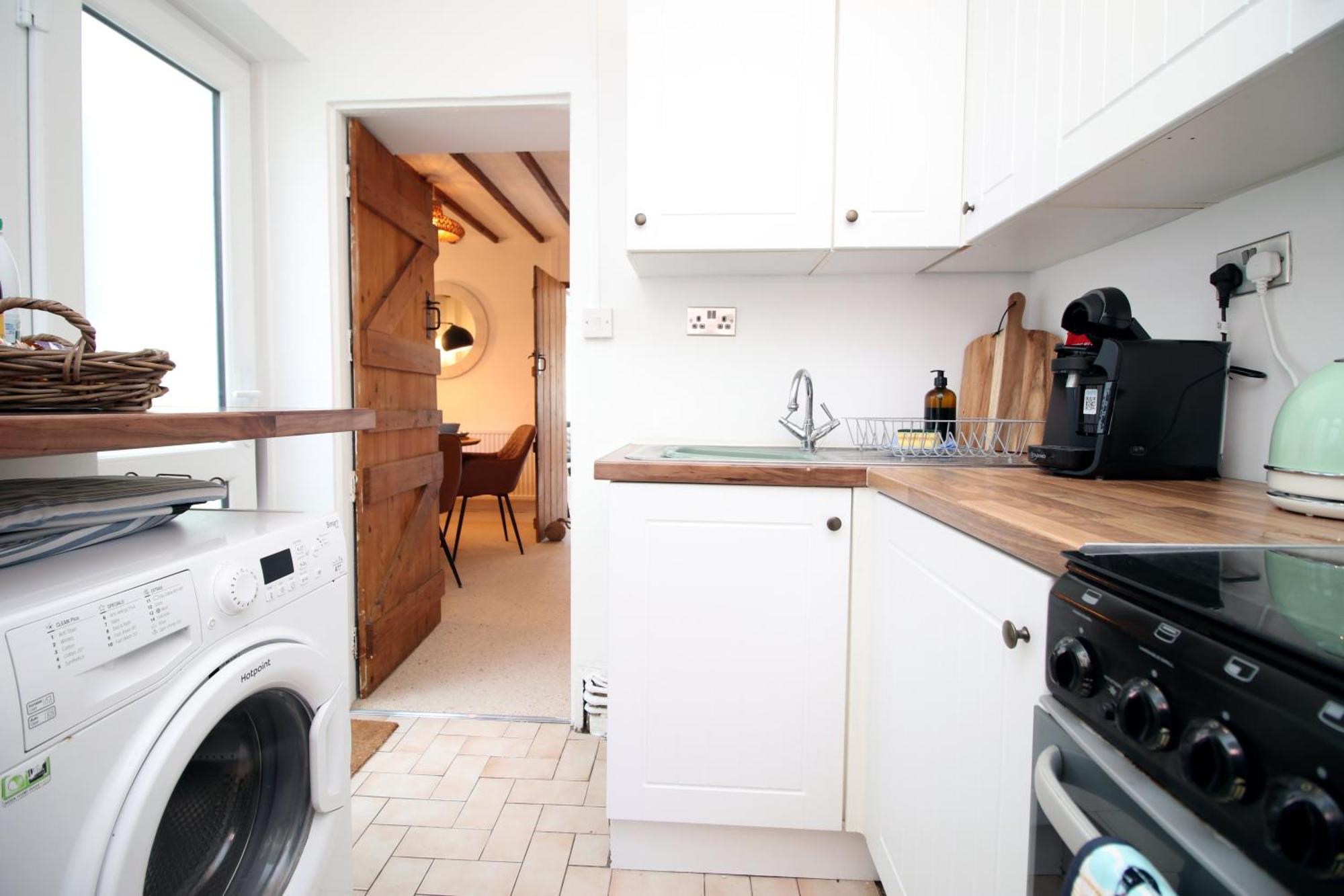 Little Gem In The Mumbles! Fishermans Cottage With Log Burner, Dog Friendly And Welcome Breakfast Hamper! Buitenkant foto